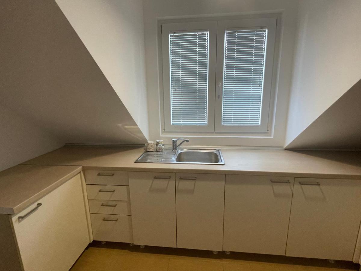 Vila Odmor Na Dunavu Beocin Exterior foto