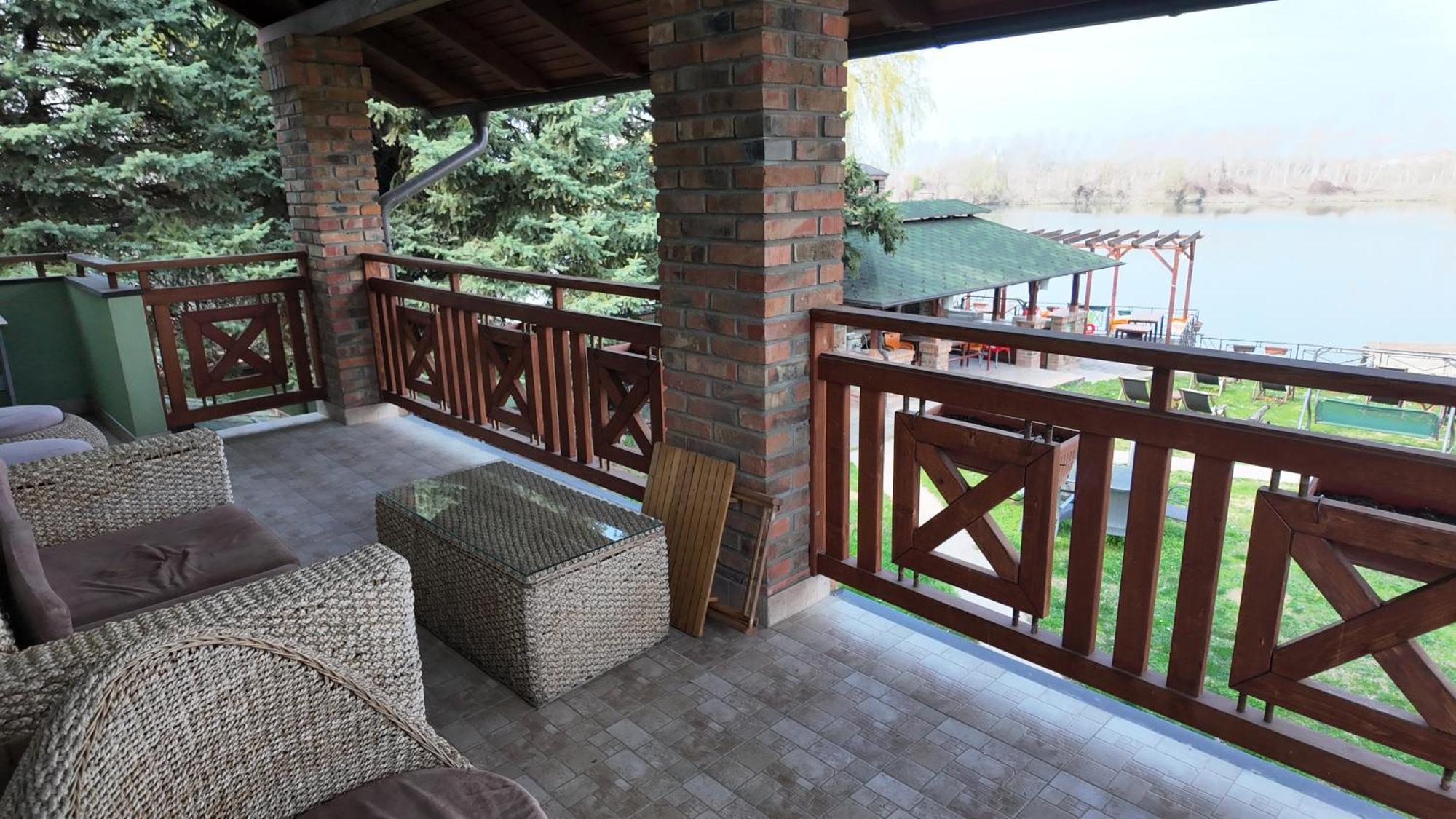 Vila Odmor Na Dunavu Beocin Exterior foto